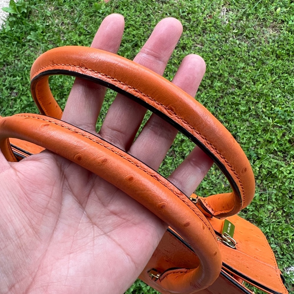 Authentic Michael Kors Handbag - image 4